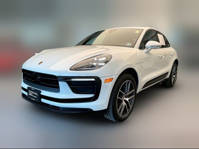 2024 Porsche Macan Base