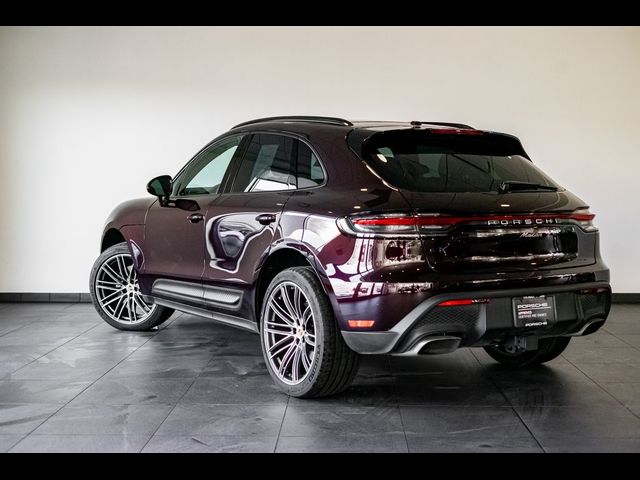 2024 Porsche Macan 