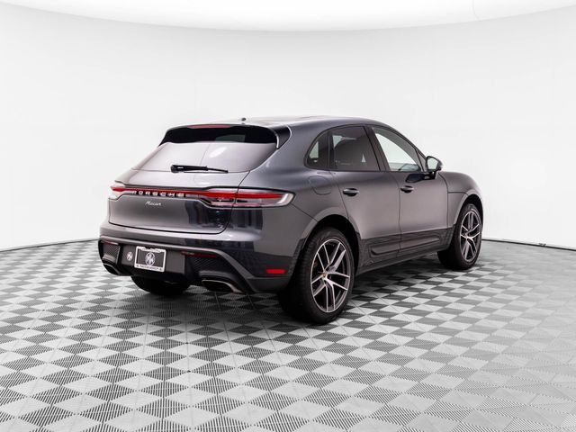 2024 Porsche Macan Base