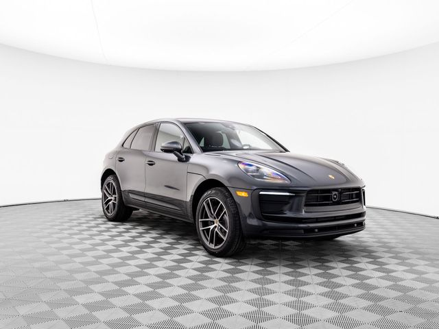 2024 Porsche Macan Base