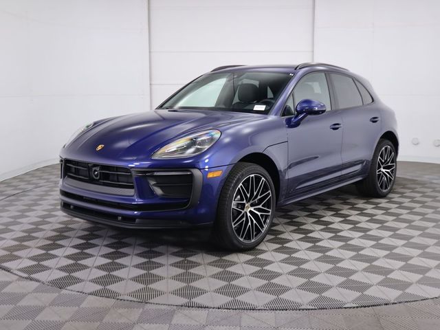 2024 Porsche Macan Base