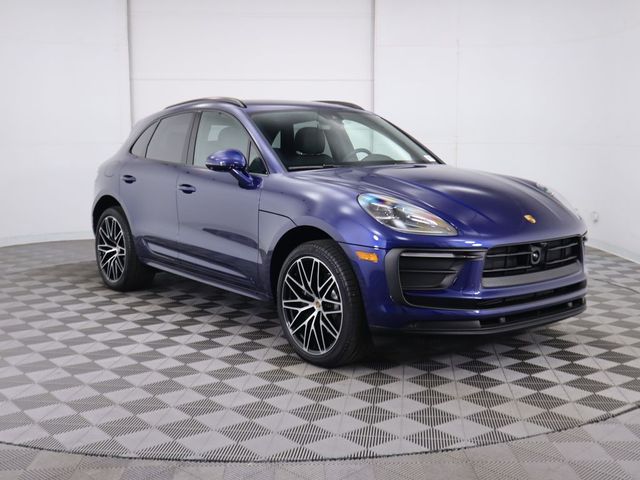 2024 Porsche Macan Base