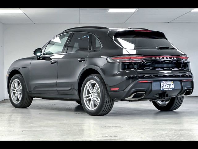 2024 Porsche Macan Base