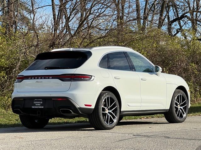 2024 Porsche Macan Base