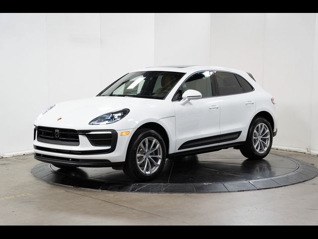 2024 Porsche Macan Base