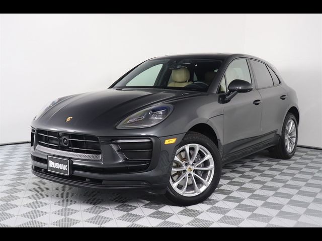 2024 Porsche Macan Base