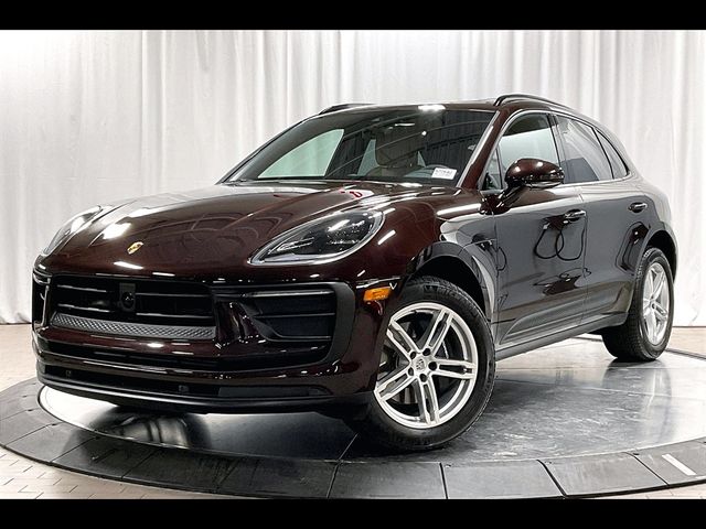 2024 Porsche Macan Base