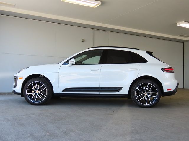 2024 Porsche Macan 