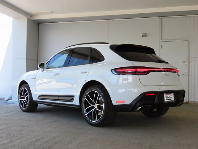 2024 Porsche Macan 