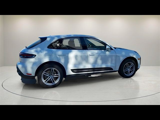 2024 Porsche Macan 