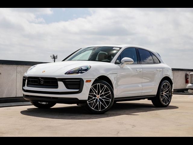 2024 Porsche Macan Base