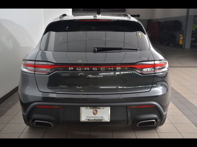 2024 Porsche Macan Base