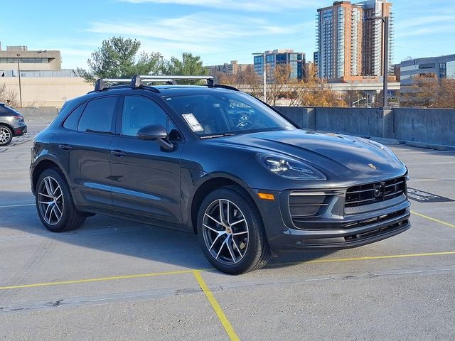 2024 Porsche Macan Base