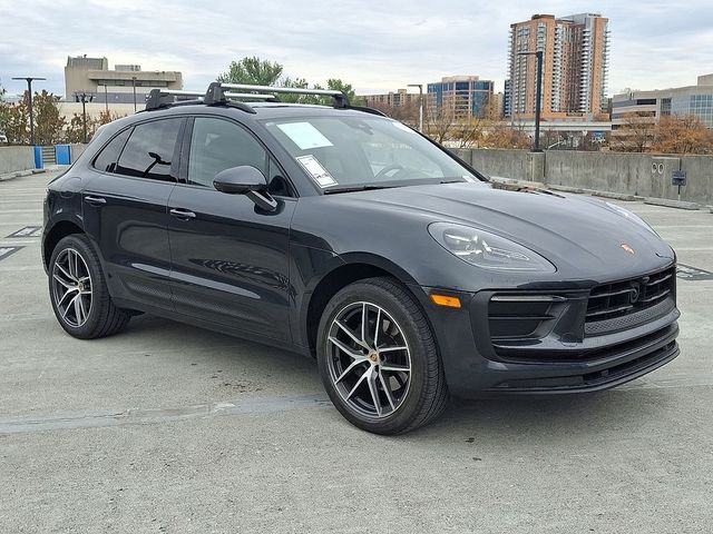2024 Porsche Macan Base