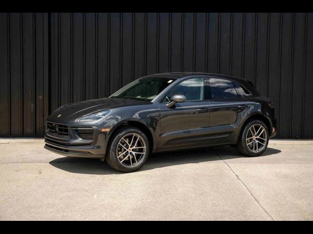 2024 Porsche Macan Base