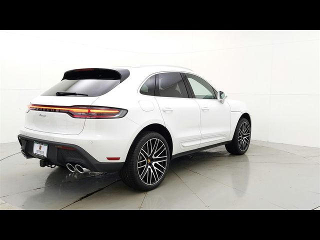 2024 Porsche Macan 