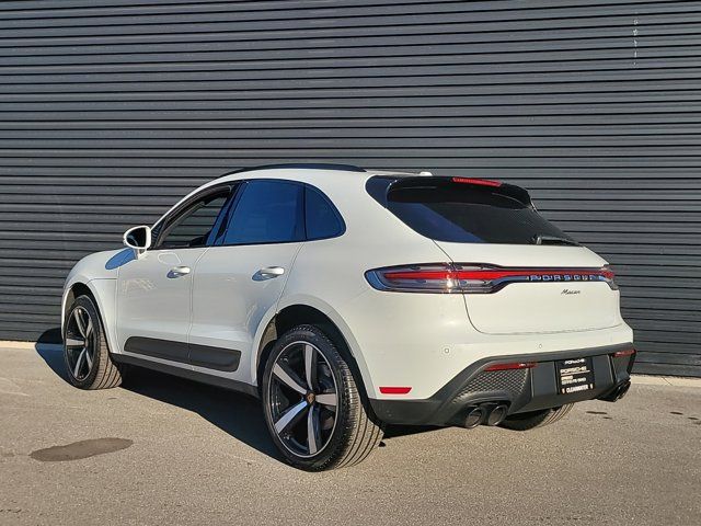 2024 Porsche Macan Base