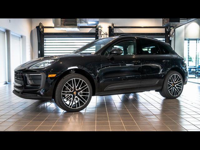 2024 Porsche Macan Base