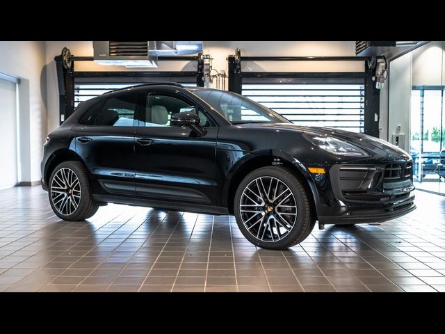 2024 Porsche Macan Base