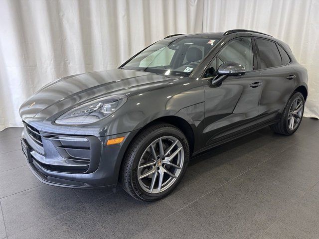 2024 Porsche Macan Base