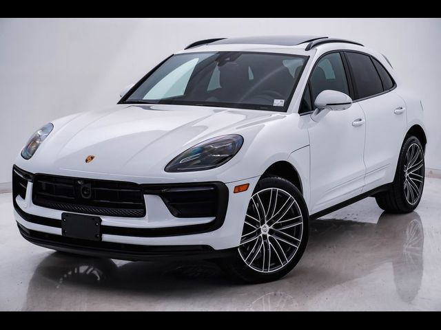 2024 Porsche Macan 