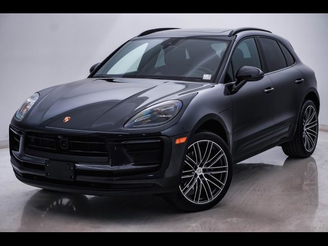 2024 Porsche Macan 