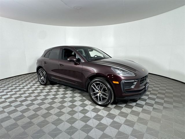 2024 Porsche Macan Base