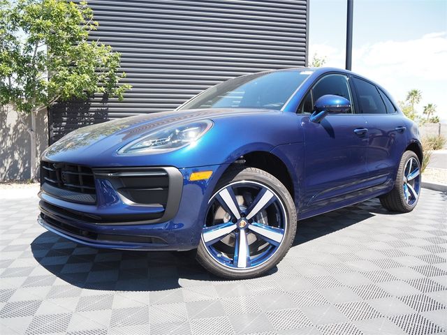 2024 Porsche Macan Base