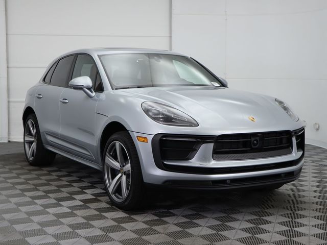 2024 Porsche Macan Base