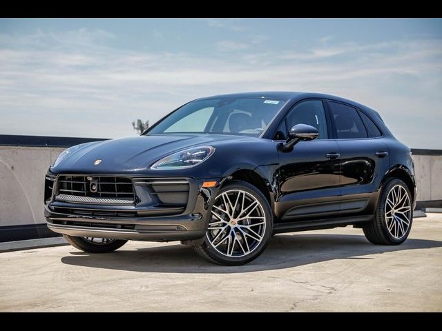 2024 Porsche Macan Base