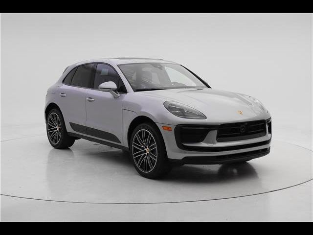 2024 Porsche Macan Base