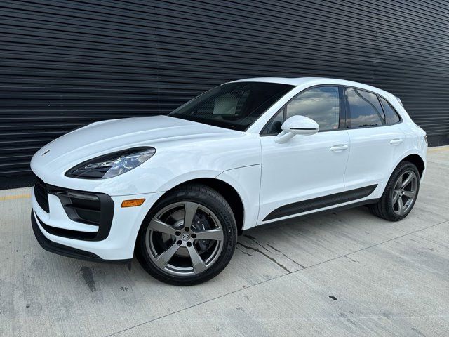 2024 Porsche Macan Base