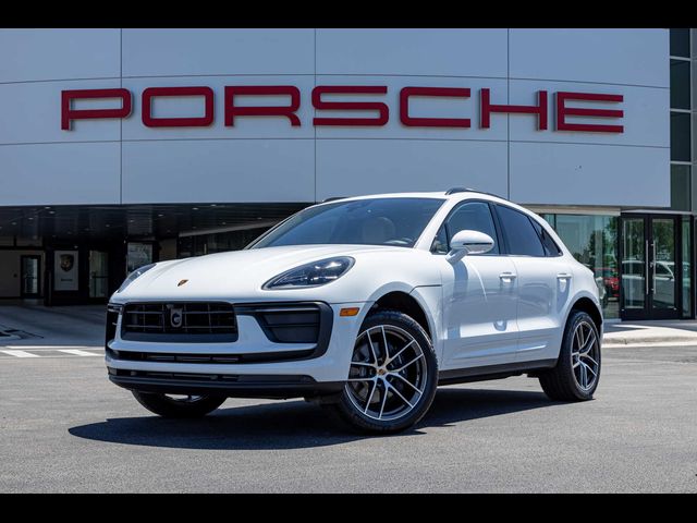 2024 Porsche Macan Base