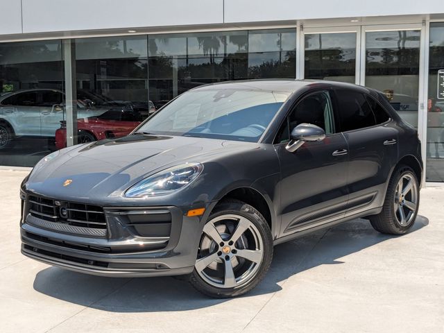 2024 Porsche Macan Base