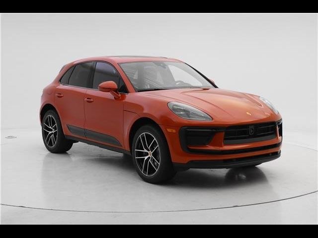 2024 Porsche Macan Base