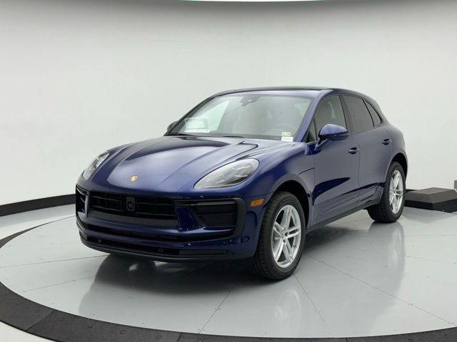 2024 Porsche Macan Base