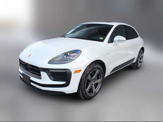 2024 Porsche Macan Base