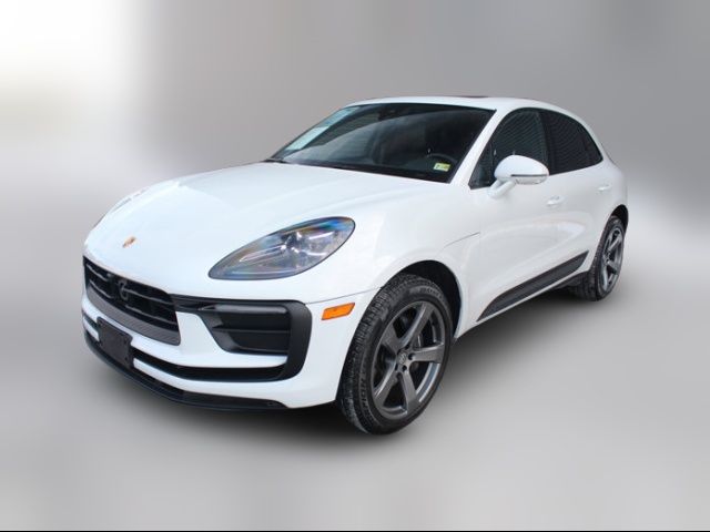 2024 Porsche Macan Base