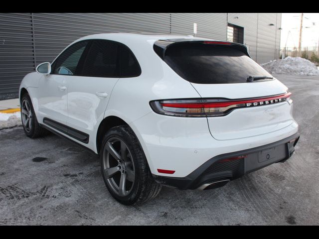 2024 Porsche Macan Base