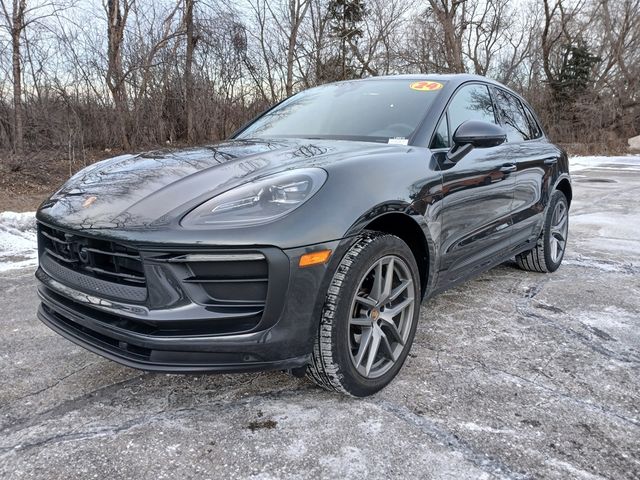 2024 Porsche Macan Base