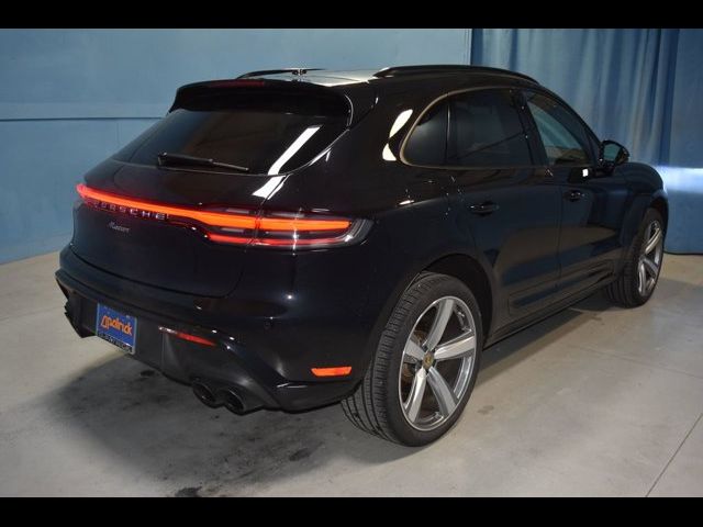 2024 Porsche Macan Base