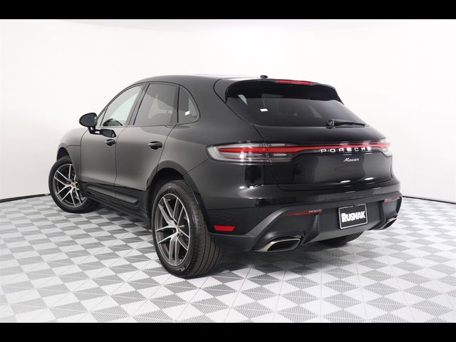 2024 Porsche Macan Base