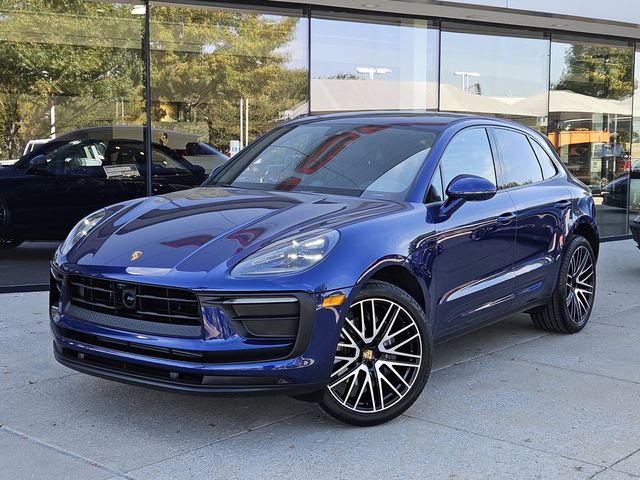 2024 Porsche Macan Base