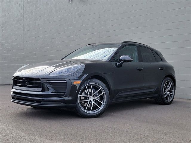 2024 Porsche Macan Base