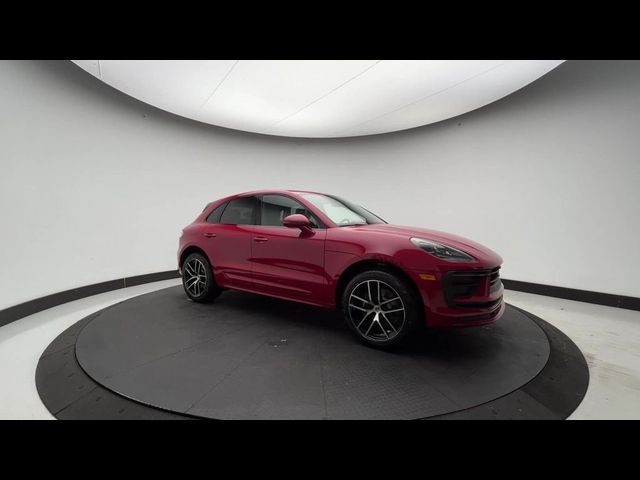 2024 Porsche Macan Base