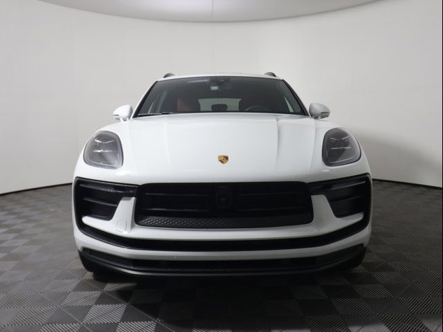 2024 Porsche Macan 