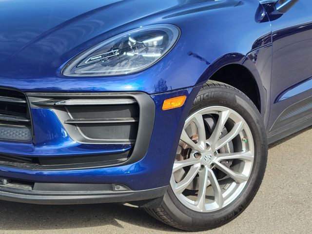 2024 Porsche Macan Base