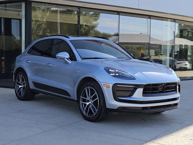 2024 Porsche Macan Base