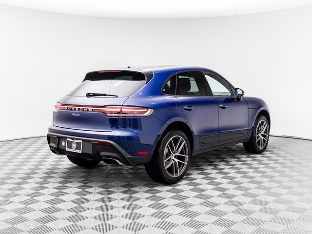 2024 Porsche Macan Base