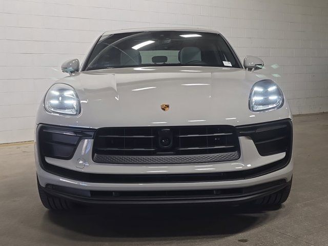 2024 Porsche Macan 